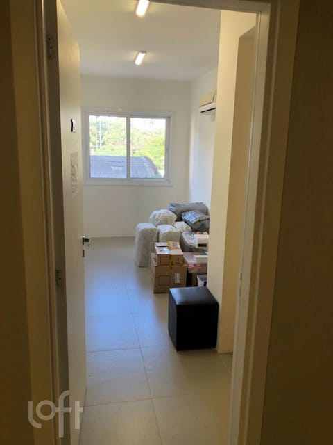 Image 27 - 272765